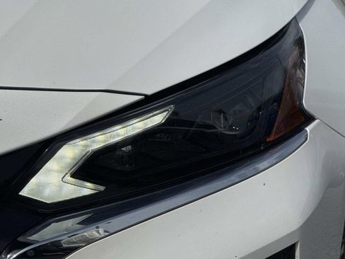 Certified 2024 Nissan Altima 2.5 SV AWD/4WD image 10