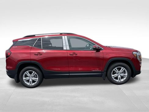 Used 2022 GMC Terrain SLE w/ Driver Convenience Package AWD/4WD image 30