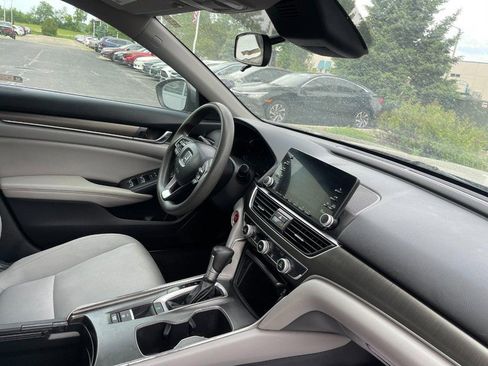 Used 2019 Honda Accord LX image 2