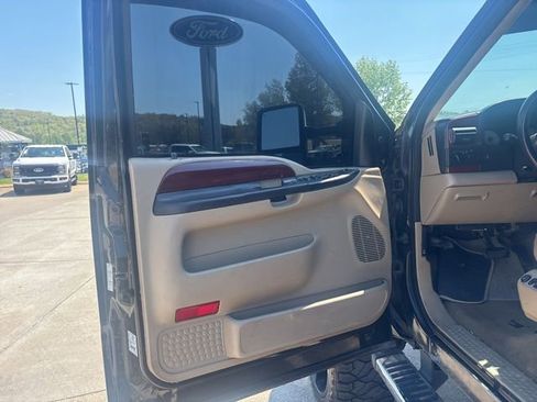 Used 2005 Ford F350 4x4 Crew Cab Super Duty image 15