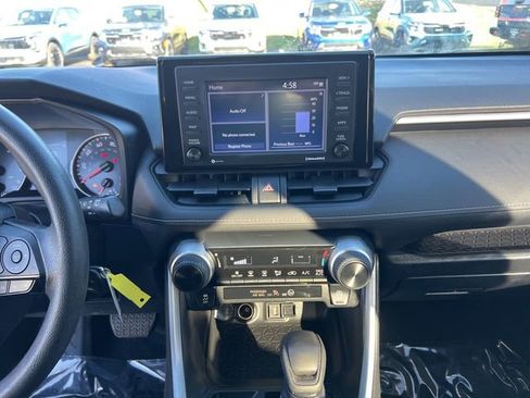 Used 2022 Toyota RAV4 LE image 32