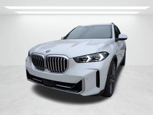 New 2026 BMW X5 sDrive40i w/ Executive Package RWD image 8