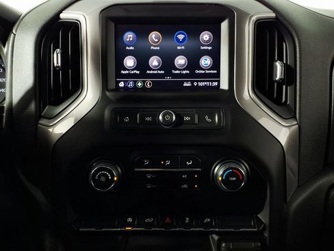 Used 2021 Chevrolet Silverado 1500 Custom AWD/4WD image 22