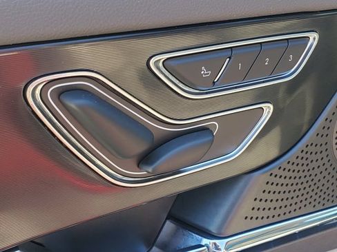 Used 2023 Lincoln Corsair AWD w/ Equipment Group 101A image 10