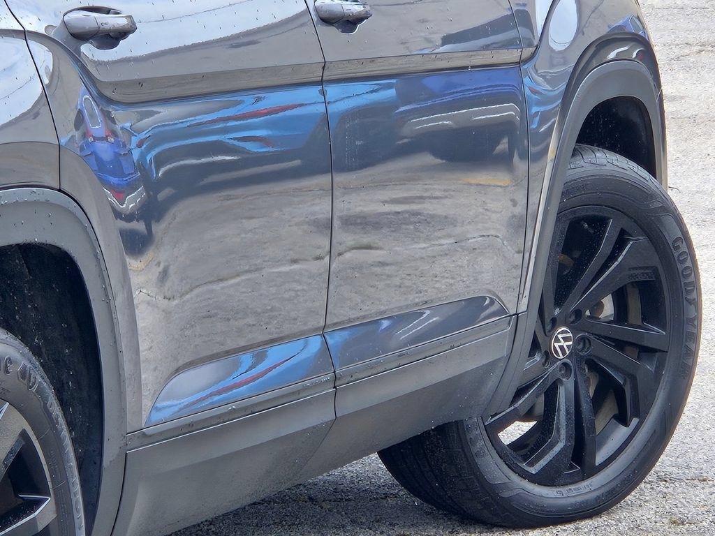 Used 2023 Volkswagen Atlas SE w/ Black Wheel Package AWD/4WD image 21
