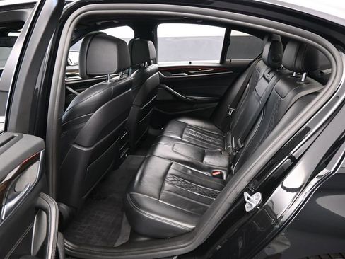 Used 2019 BMW 530i w/ Premium Package RWD image 44