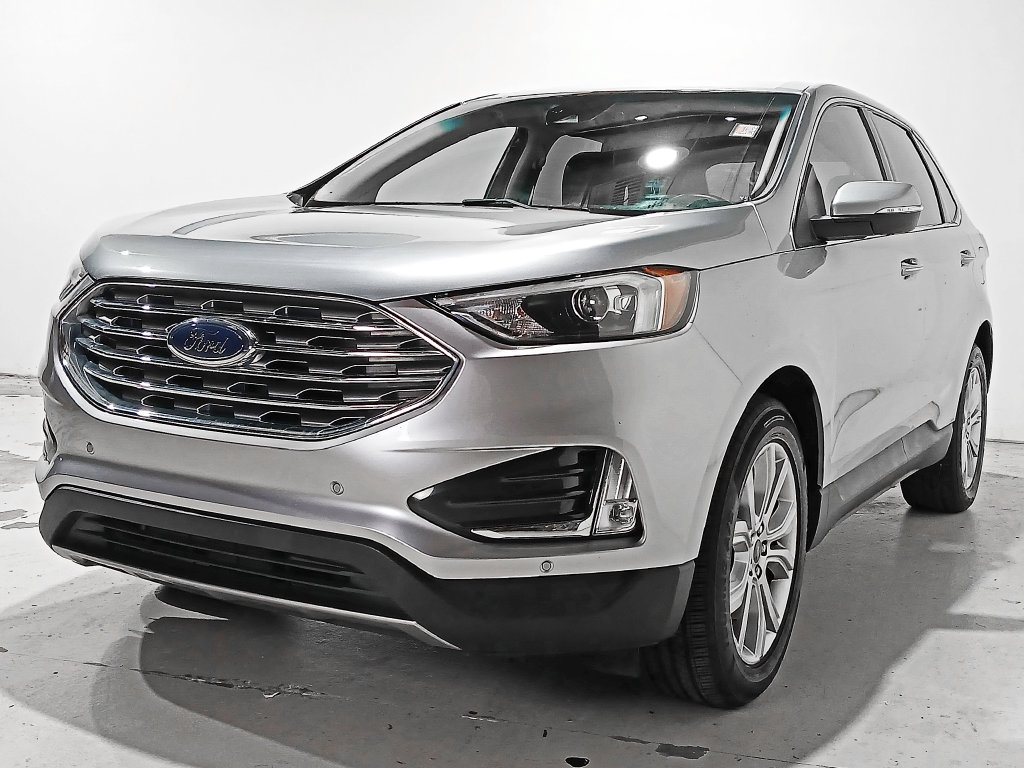 Used 2024 Ford Edge Titanium AWD/4WD image 3