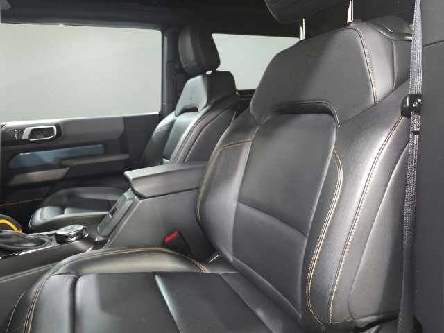Used 2023 Ford Bronco Badlands AWD/4WD image 10