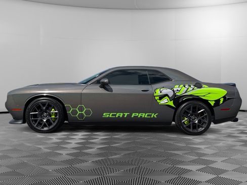 Used 2018 Dodge Challenger R/T Scat Pack RWD image 5