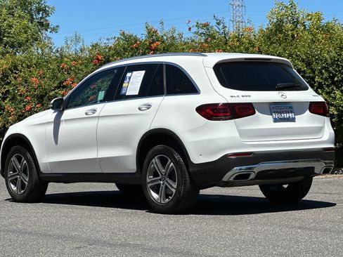 Used 2022 Mercedes-Benz GLC 300 4MATIC image 5
