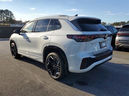 New 2026 Volkswagen Tiguan SEL R-Line image 6