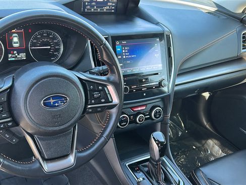 Certified 2022 Subaru Crosstrek 2.5i Limited w/ Moonroof Package 2 AWD/4WD image 11