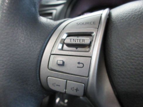 Used 2013 Nissan Altima 2.5 S FWD image 14