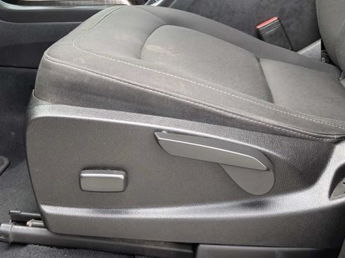 Used 2019 GMC Canyon SLE AWD/4WD image 17