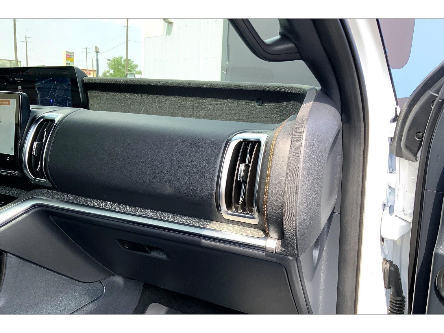 Used 2025 Ford Expedition Tremor AWD/4WD image 18