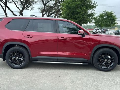 New 2026 Toyota Grand Highlander AWD Hybrid image 10