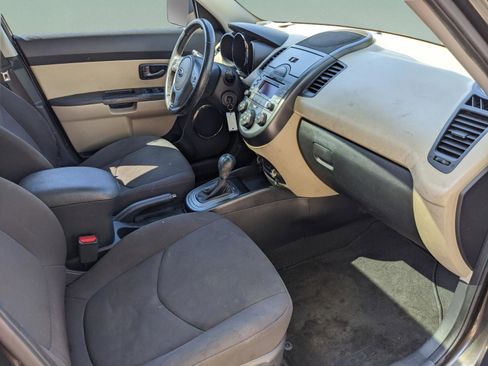Used 2011 Kia Soul ! FWD image 18