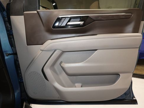 Certified 2025 Chevrolet Tahoe LT image 20