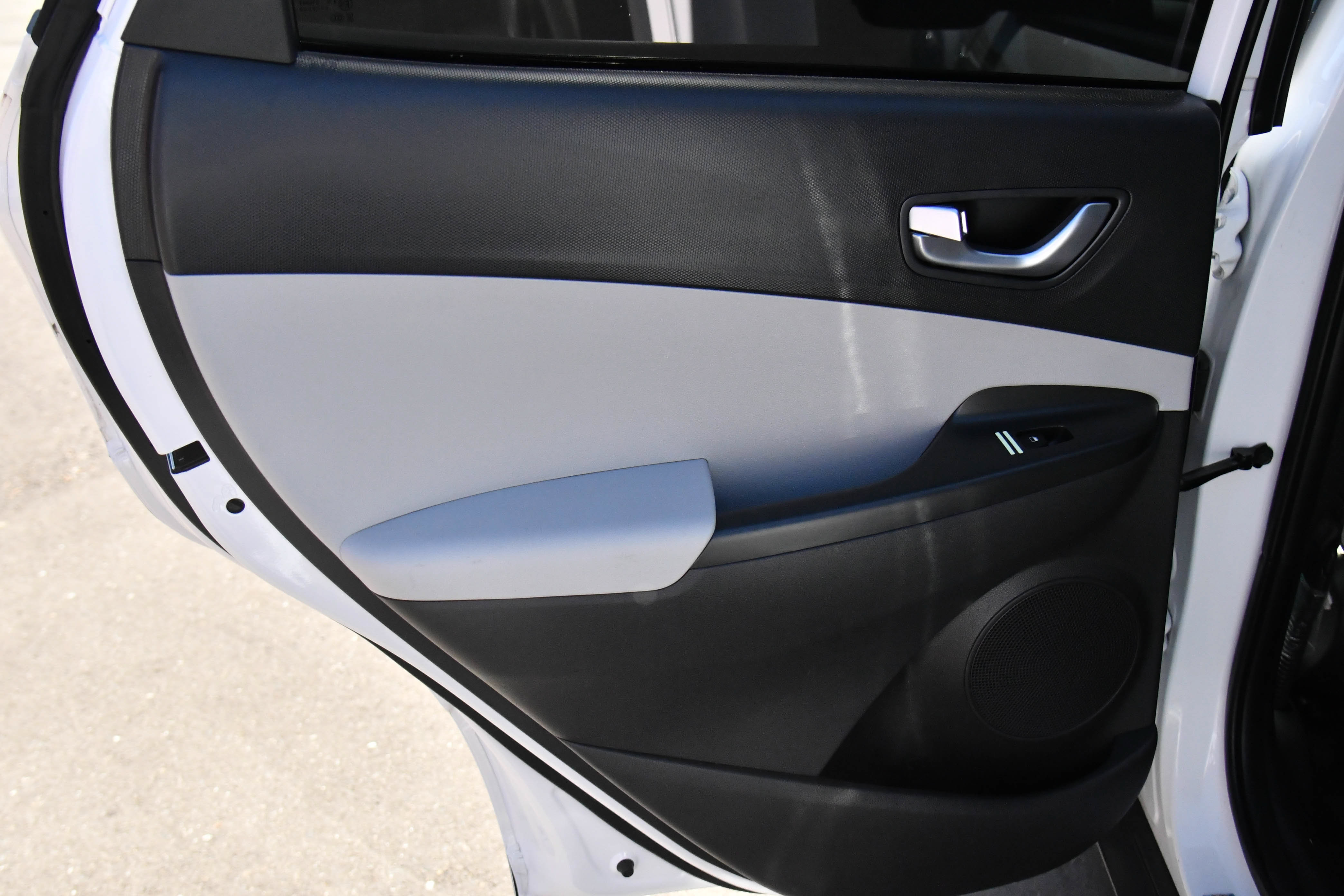 Used 2023 Hyundai Kona SEL w/ Cargo Package FWD image 39