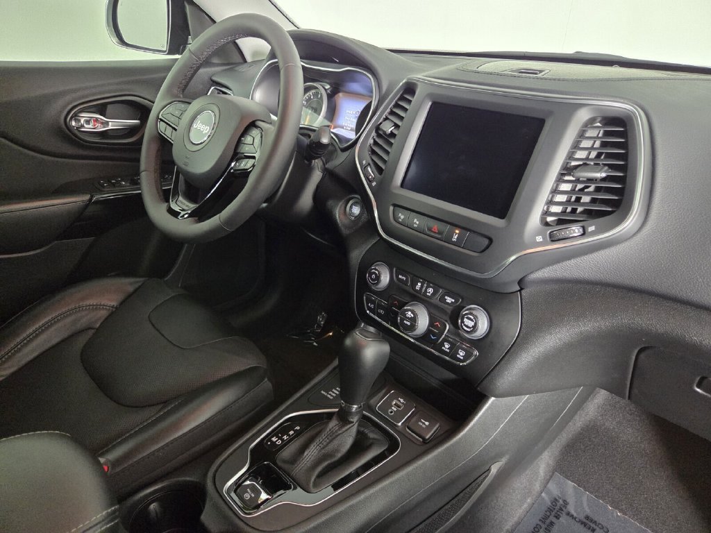 Used 2023 Jeep Cherokee Altitude Lux AWD/4WD image 32