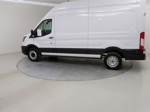 Certified 2024 Ford Transit 250 148 High Roof RWD image 17