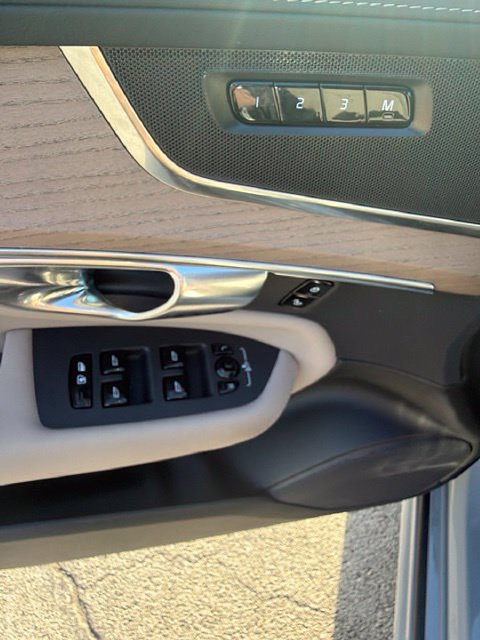 Used 2026 Volvo XC90 B6 Plus w/ Protection Package AWD/4WD image 19
