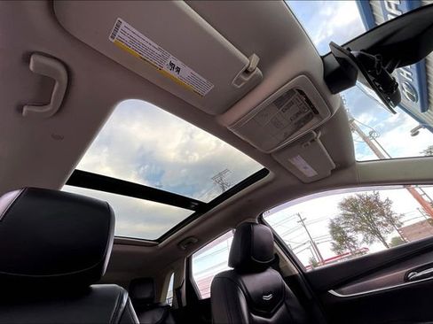 Used 2017 Cadillac XT5 Luxury w/ Driver Awareness Package image 22