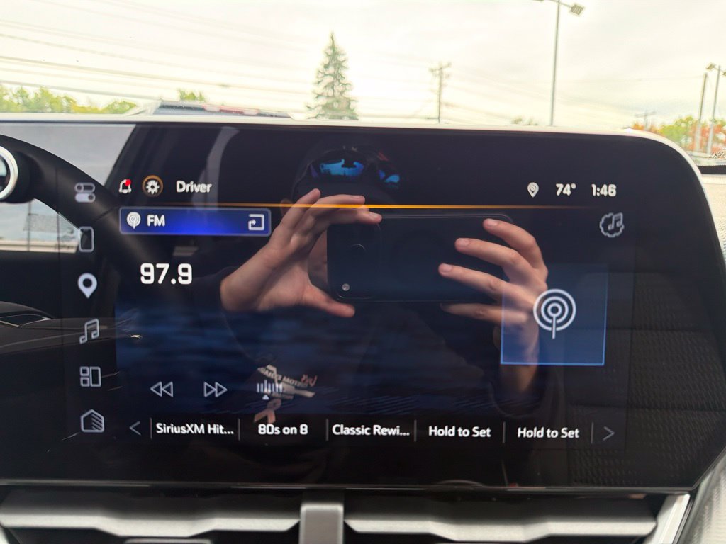 Used 2026 Chevrolet Equinox LT AWD/4WD image 16