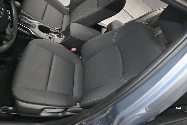 Used 2026 Toyota Corolla LE w/ LE Premium Package FWD image 9
