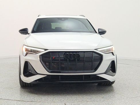 Used 2023 Audi e-tron S Premium Plus w/ Black Optic Package AWD/4WD image 2