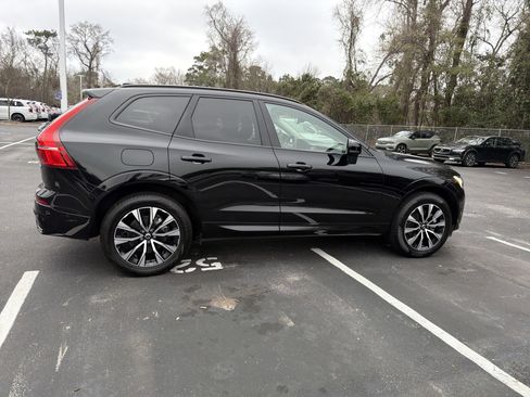 Certified 2025 Volvo XC60 B5 Plus image 11