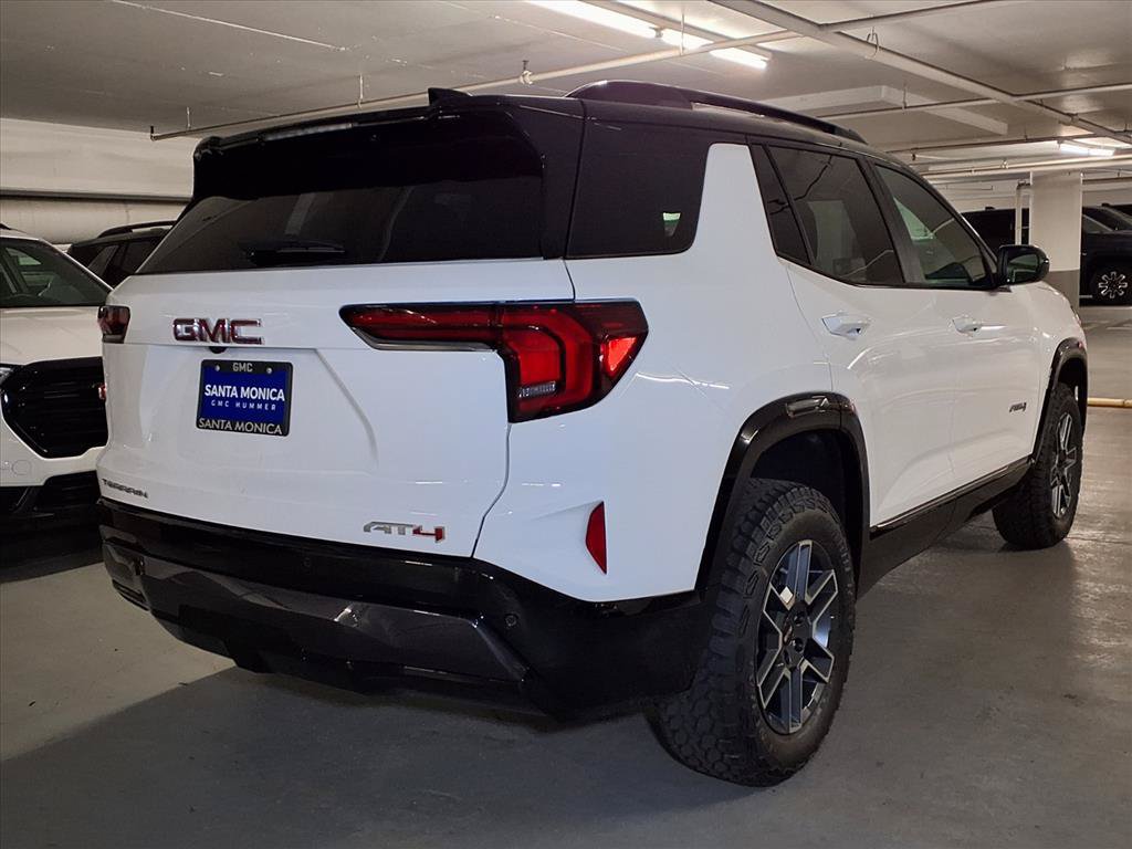 Used 2026 GMC Terrain AT4 AWD/4WD image 8
