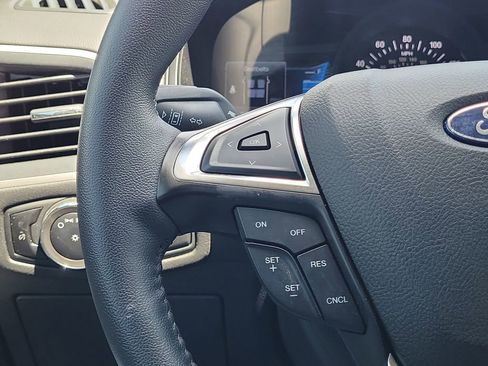 Certified 2024 Ford Edge SEL image 25