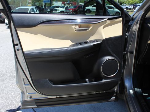 Used 2015 Lexus NX 200t FWD w/ Luxury Package image 10