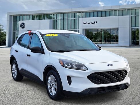 Used 2021 Ford Escape S image 3