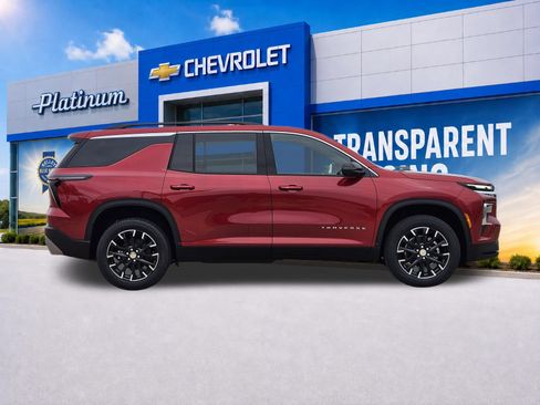 New 2026 Chevrolet Traverse LT w/ Sun and Wheel Package FWD image 7