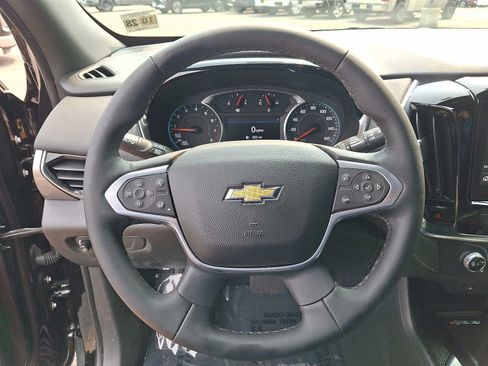 Used 2023 Chevrolet Traverse LT AWD/4WD image 19