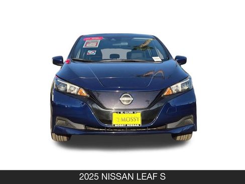 Certified 2025 Nissan Leaf S FWD image 4