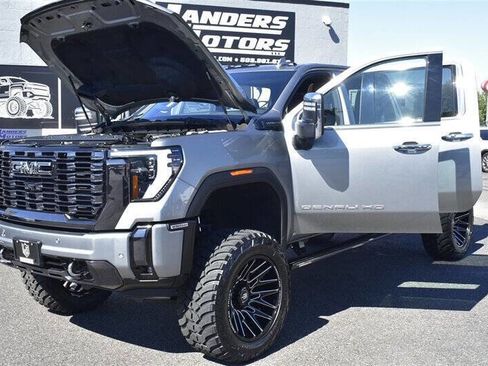 Used 2024 GMC Sierra 2500 Denali Ultimate image 33