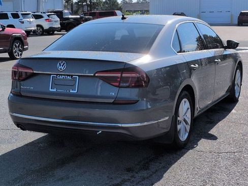 Used 2018 Volkswagen Passat 2.0T SE w/ SE Lighting Package FWD image 3