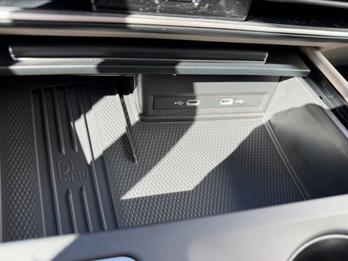 New 2026 Volkswagen Atlas SE FWD image 24