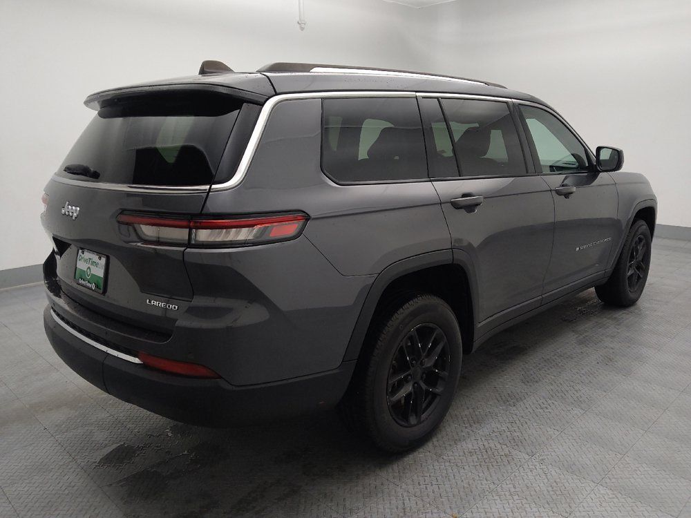 Used 2023 Jeep Grand Cherokee L Laredo RWD image 9