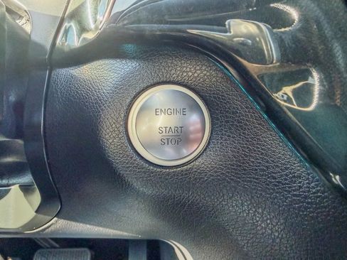 Used 2019 Mercedes-Benz GLS 550 4MATIC image 19