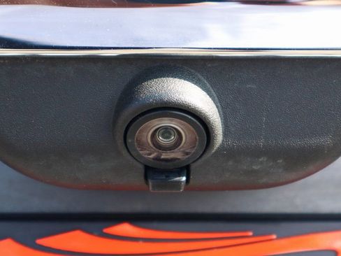 Used 2022 Ford Explorer XLT image 41