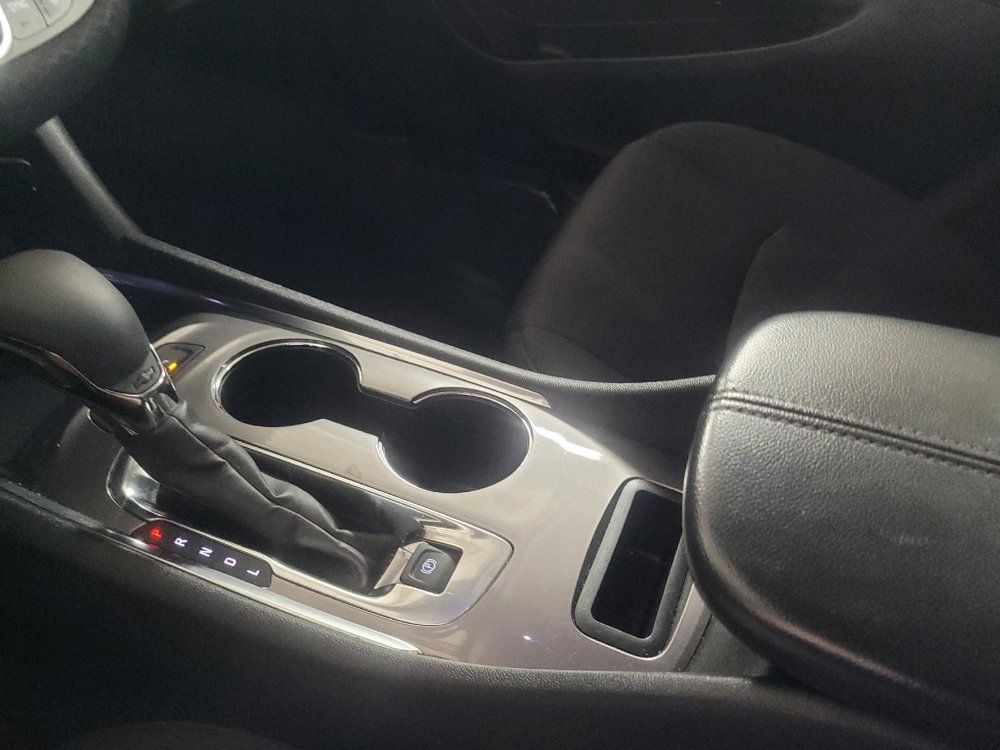 Used 2025 Chevrolet Malibu LT FWD image 26
