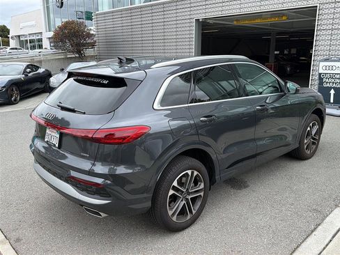Used 2025 Audi Q5 Premium w/ Premium Plus AWD/4WD image 6