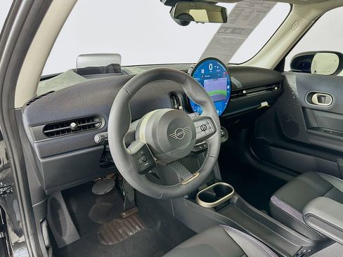 Certified 2025 MINI Cooper 2-Door Hardtop image 9