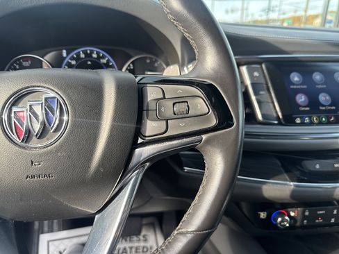 Used 2024 Buick Enclave Premium image 20