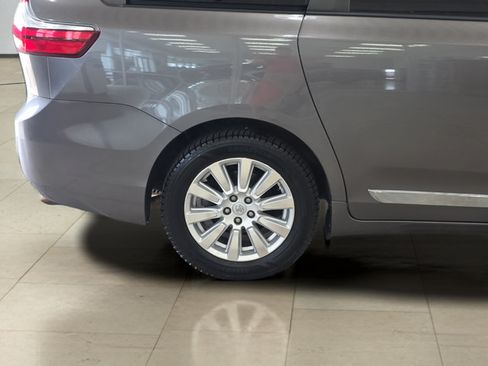 Used 2017 Toyota Sienna XLE Premium AWD/4WD image 30