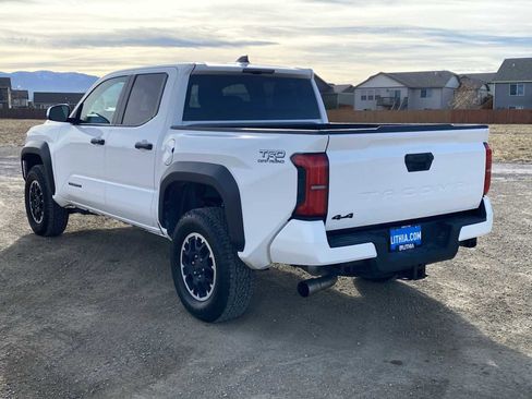 Used 2024 Toyota Tacoma TRD Off-Road image 11